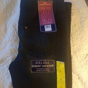 Bandolino Amy Modern Straight Jeans